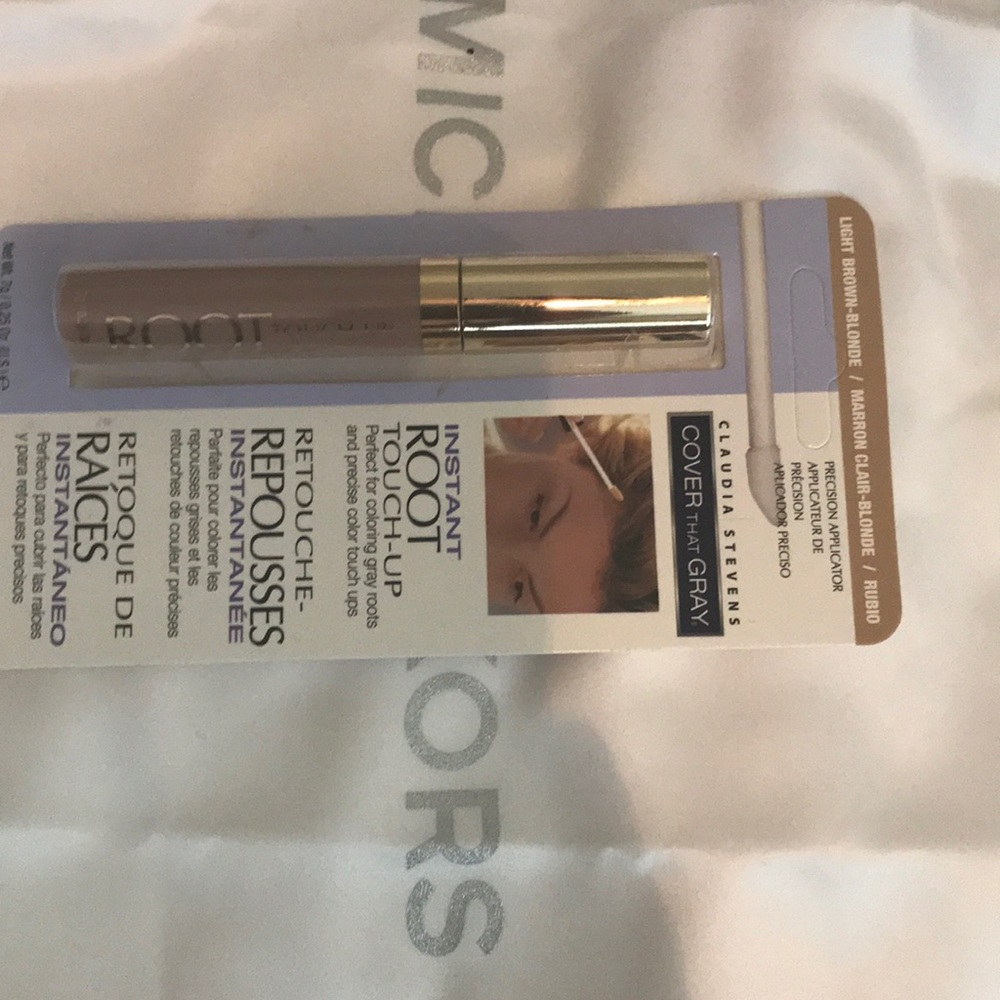 Instant root touch up color light brown-blonde
